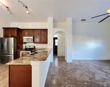 2859 Blooming Alamanda Loop - Photo Thumbnail 8