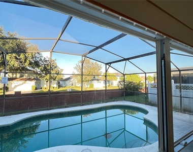2859 Blooming Alamanda Loop - Photo Thumbnail 4