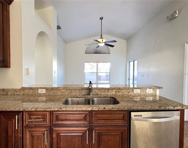 2859 Blooming Alamanda Loop - Photo Thumbnail 11