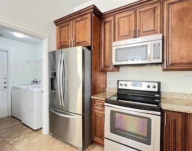 2859 Blooming Alamanda Loop - Photo Thumbnail 12