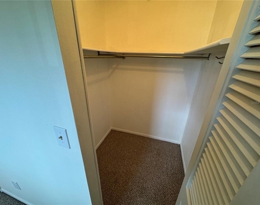 232 Saint Augustine Avenue - Photo Thumbnail 10