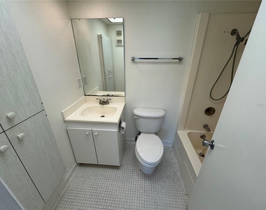 232 Saint Augustine Avenue - Photo Thumbnail 14