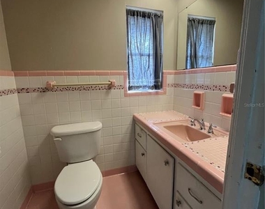 812 Northside Drive - Photo Thumbnail 9