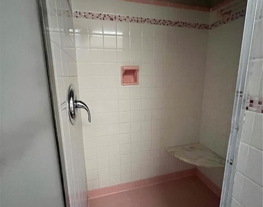 812 Northside Drive - Photo Thumbnail 10