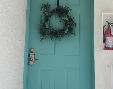 6503 Fairway Gardens Drive - Photo Thumbnail 2
