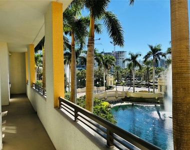 800 N Tamiami Trail - Photo Thumbnail 19