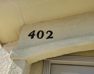 10021 Railroad Drive - Photo Thumbnail 5