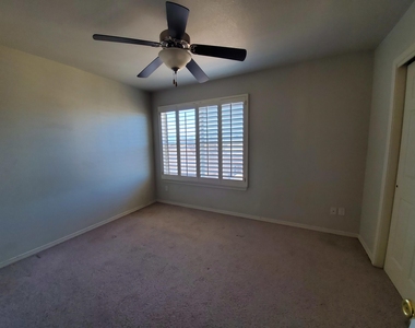 10021 Railroad Drive - Photo Thumbnail 18