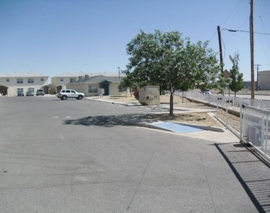 10021 Railroad Drive - Photo Thumbnail 2