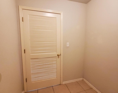 10021 Railroad Drive - Photo Thumbnail 16