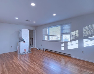 139 Phyllis Drive - Photo Thumbnail 9