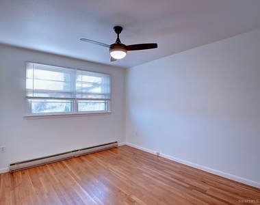 139 Phyllis Drive - Photo Thumbnail 16