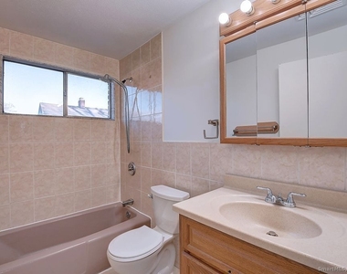 139 Phyllis Drive - Photo Thumbnail 6