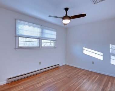 139 Phyllis Drive - Photo Thumbnail 19