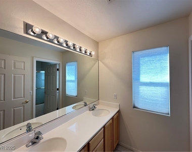 3224 Bishop Pine Street - Photo Thumbnail 10