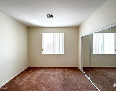 3224 Bishop Pine Street - Photo Thumbnail 8