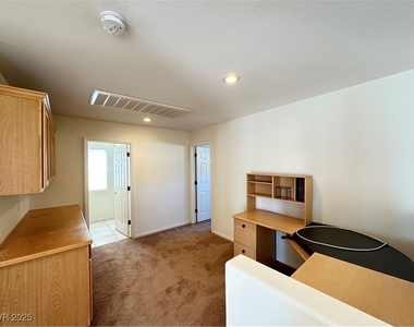 3224 Bishop Pine Street - Photo Thumbnail 13
