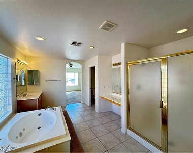 3224 Bishop Pine Street - Photo Thumbnail 16