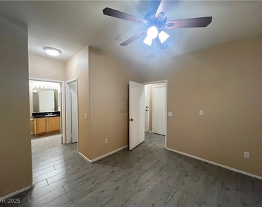 673 Peachy Canyon Circle - Photo Thumbnail 27