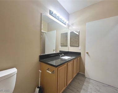 673 Peachy Canyon Circle - Photo Thumbnail 40