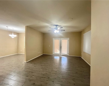 673 Peachy Canyon Circle - Photo Thumbnail 4