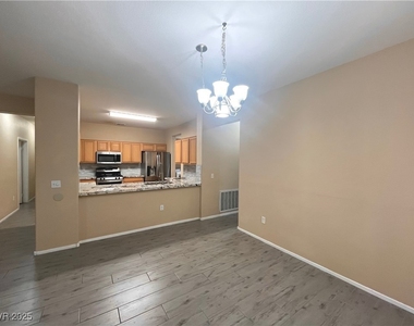 673 Peachy Canyon Circle - Photo Thumbnail 6