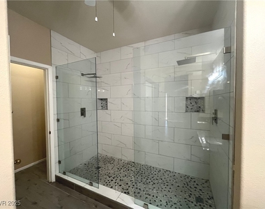 673 Peachy Canyon Circle - Photo Thumbnail 24