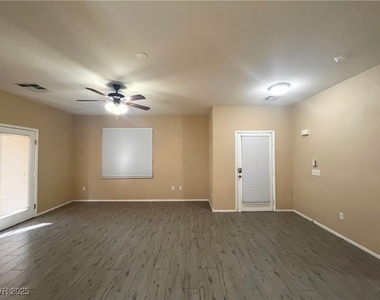 673 Peachy Canyon Circle - Photo Thumbnail 1