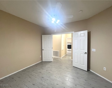 673 Peachy Canyon Circle - Photo Thumbnail 36