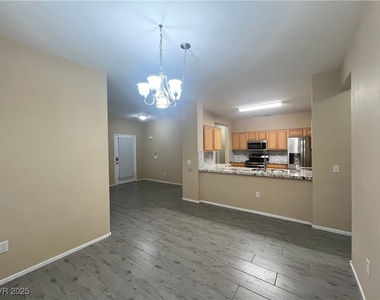 673 Peachy Canyon Circle - Photo Thumbnail 15