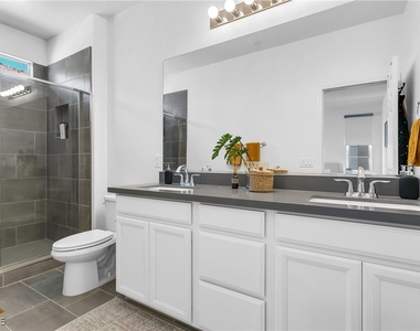 92 Kimberlite Drive - Photo Thumbnail 31