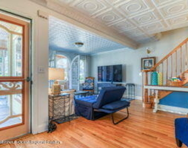 58 Broadway - Photo Thumbnail 7