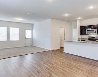 205 Briar Cove - Photo Thumbnail 1