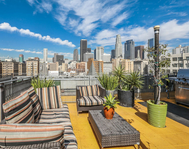 746 S Los Angeles Street - Photo Thumbnail 11