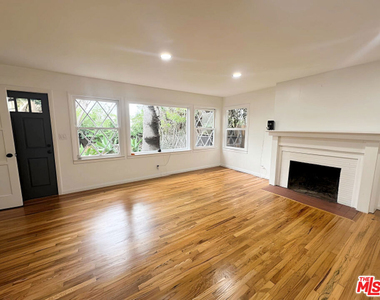 2416 Boone Avenue - Photo Thumbnail 3