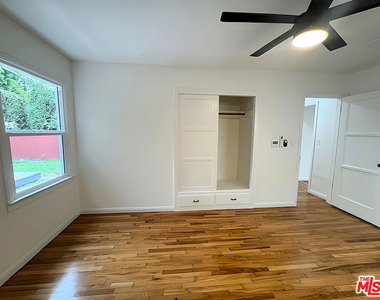 2416 Boone Avenue - Photo Thumbnail 5