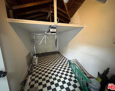 2416 Boone Avenue - Photo Thumbnail 13