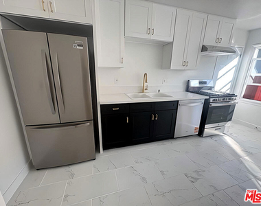 2416 Boone Avenue - Photo Thumbnail 6