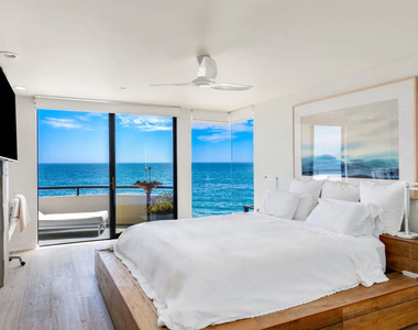 25252 Malibu Road - Photo Thumbnail 4