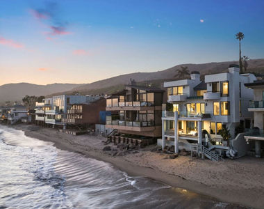 25252 Malibu Road - Photo Thumbnail 1