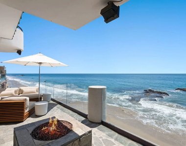 25252 Malibu Road - Photo Thumbnail 18