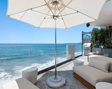 25252 Malibu Road - Photo Thumbnail 16