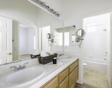 3178 Sunset Hills Boulevard - Photo Thumbnail 14