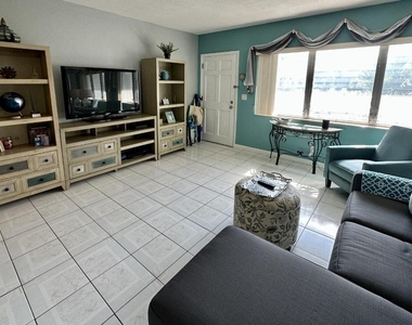 1001 Ne 8th Avenue - Photo Thumbnail 6
