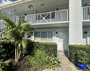 1001 Ne 8th Avenue - Photo Thumbnail 1