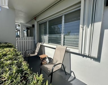 1001 Ne 8th Avenue - Photo Thumbnail 2