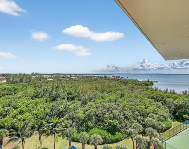 801 S Ocean Drive - Photo Thumbnail 9