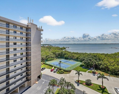 801 S Ocean Drive - Photo Thumbnail 7