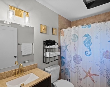 4220 Sunrise Boulevard - Photo Thumbnail 15