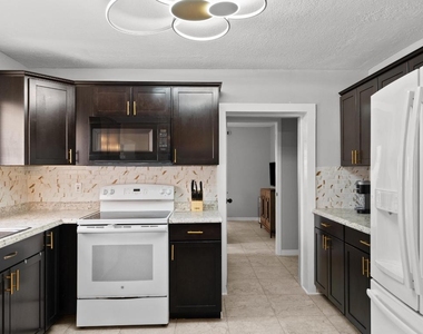 4220 Sunrise Boulevard - Photo Thumbnail 12